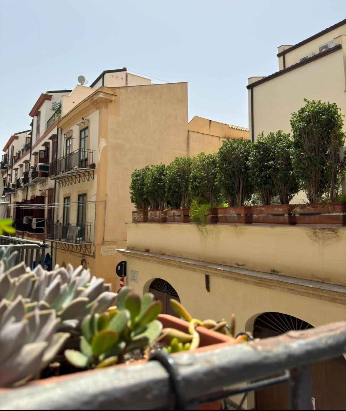 Vetriera Home Palermo Esterno foto